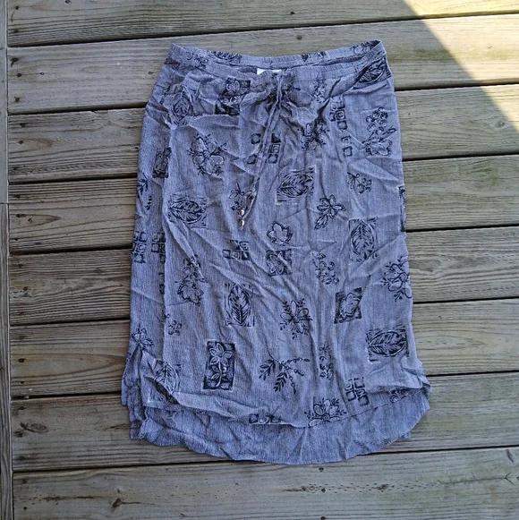 Vintage Y2K Fashion Bug Skirt - Picture 2 of 16